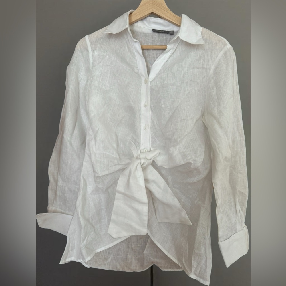 100%linen Neiman Marcus Women’s shirt cute  front tie